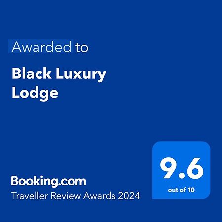 Black Luxury Lodge Бленхайм Екстериор снимка